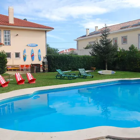 Carcavelos Surf Віавіа