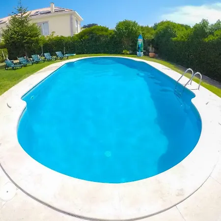 Carcavelos Surf Hotel Cascais