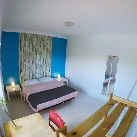 Carcavelos Surf Hotel Cascais