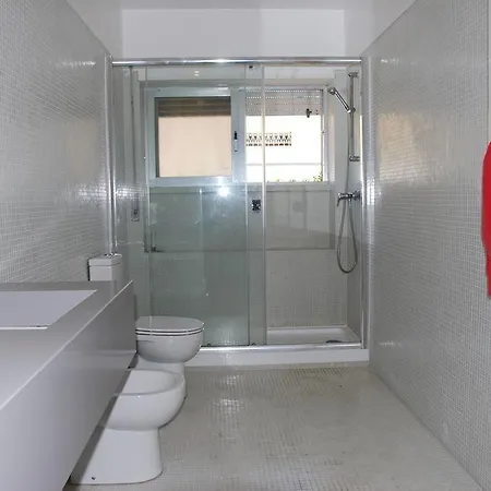 Carcavelos Surf Hotel Cascais