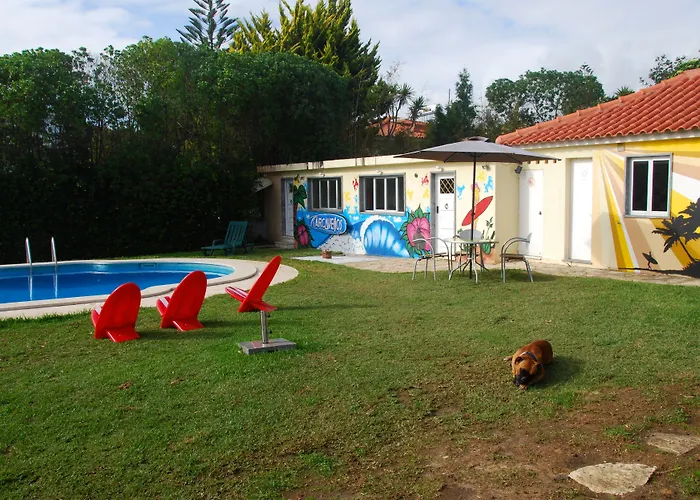 Carcavelos Surf Hotel