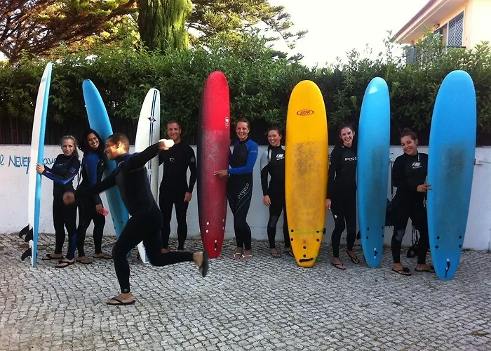 Carcavelos Surf Hotel Cascaes