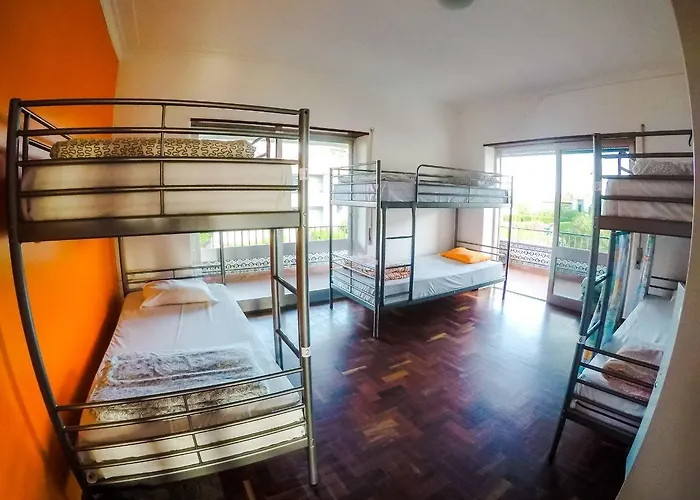 Carcavelos Surf Hotel